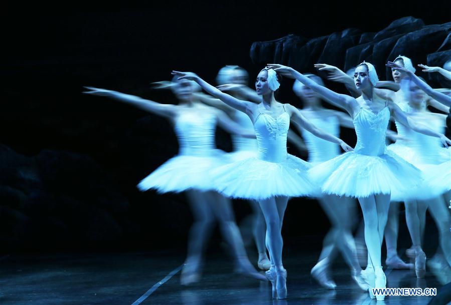 U.S.-NEW YORK-BALLET-SWAN LAKE