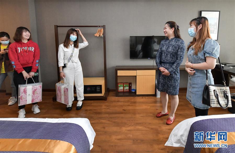 （社會）（10）抗疫&ldquo;戰友&rdquo;重聚