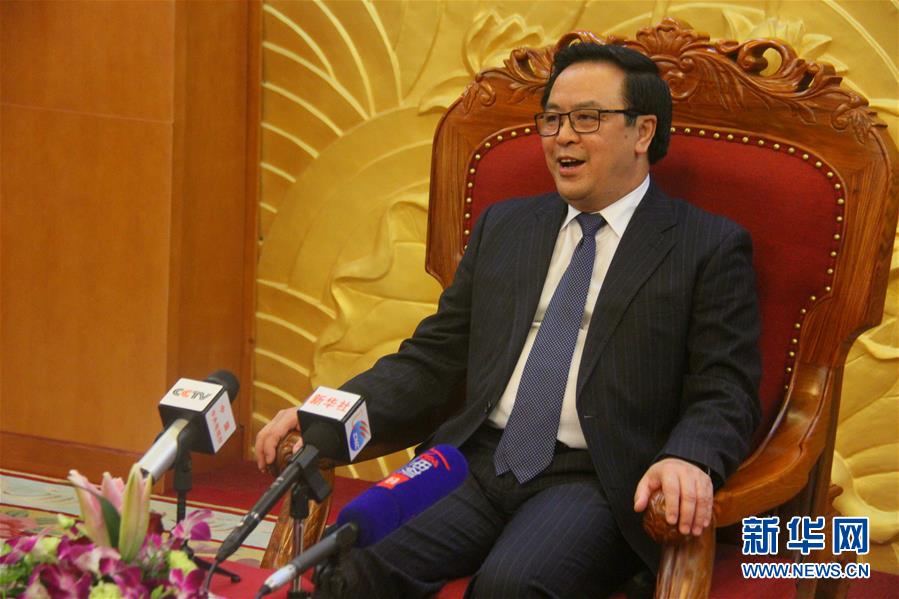 （XHDW&middot;圖文互動(dòng)）專訪：愿中國(guó)人民在中共領(lǐng)導(dǎo)下取得更多成就&mdash;&mdash;訪越共中央委員、中央對(duì)外部部長(zhǎng)黃平君