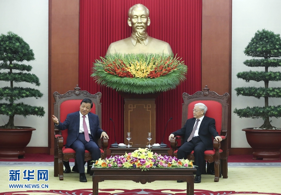 應越南共產黨邀請，中共中央政治局常委、中央書記處書記劉云山9月18日至19日對越南進行正式訪問。這是9月18日，劉云山在河內會見越共中央總書記阮富仲。 新華社記者 龐興雷 攝