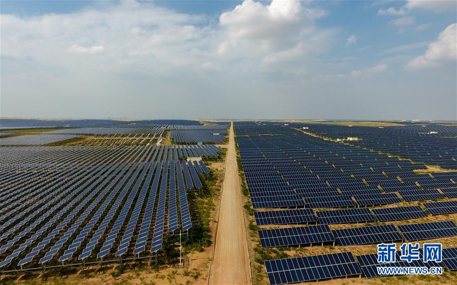 （新華全媒頭條&middot;在習近平新時代中國特色社會主義思想指引下&mdash;&mdash;新時代新作為新篇章&middot;圖文互動）（6）綠富同興畫卷在沙海中鋪展&mdash;&mdash;庫布其沙漠生態治理紀實