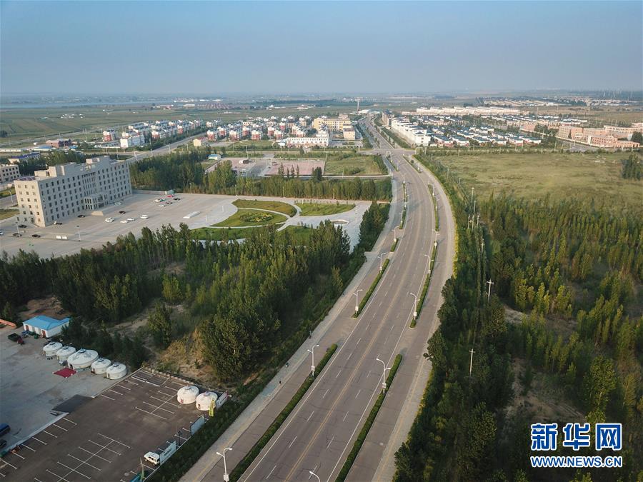 （新華全媒頭條&middot;在習近平新時代中國特色社會主義思想指引下&mdash;&mdash;新時代新作為新篇章&middot;圖文互動）（8）綠富同興畫卷在沙海中鋪展&mdash;&mdash;庫布其沙漠生態治理紀實