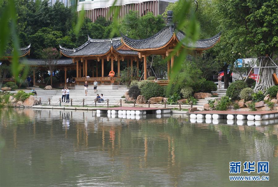 （新華全媒頭條&middot;圖文互動）（4）為祖國驕傲，祝福偉大祖國！&mdash;&mdash;國慶漫記