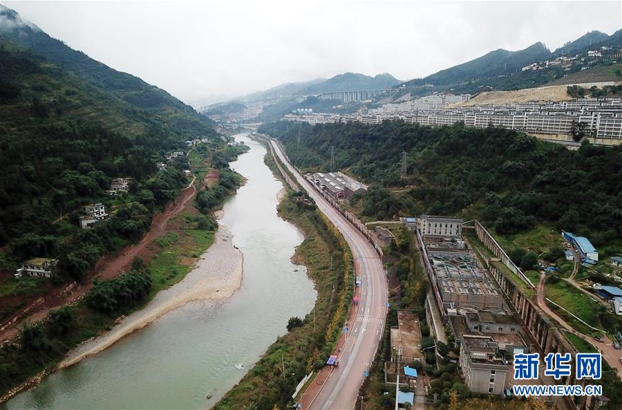 （在習(xí)近平新時代中國特色社會主義思想指引下&middot;慶祝改革開放40周年&middot;綠色發(fā)展&middot;圖文互動）（3）烈火淬煉中的轉(zhuǎn)型之變&mdash;&mdash;綠色發(fā)展之&ldquo;火&rdquo;的故事