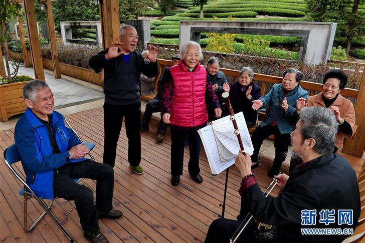 (新華全媒頭條·“改革開放40年”變遷走筆·圖文互動)(13)活力的迸發——改革開放40年變遷系列述評社會篇