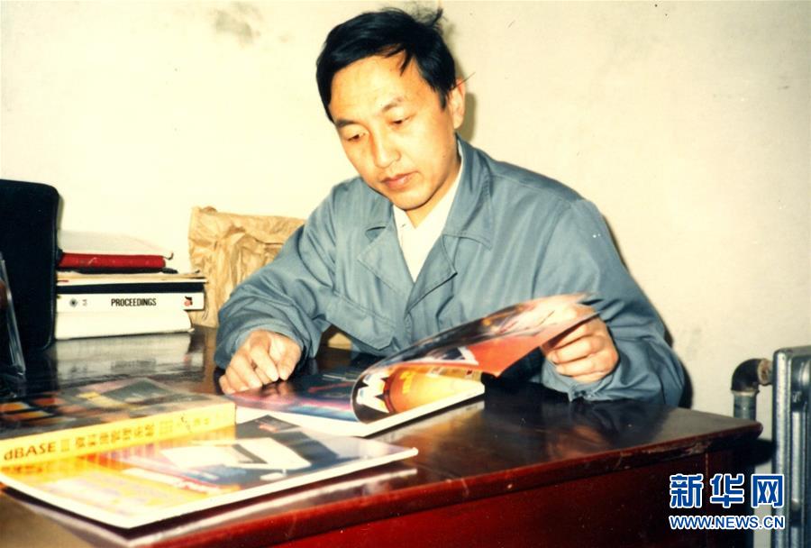 （改革先鋒風(fēng)采&middot;圖文互動）（3）&ldquo;像勇士一樣往前沖&rdquo;&mdash;&mdash;記&ldquo;科技產(chǎn)業(yè)化的先行者&rdquo;柳傳志