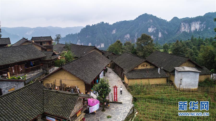 （聚焦歷史性成就和變革&middot;圖文互動）（1）書寫脫貧攻堅新答卷&mdash;&mdash;我國五年來經濟社會發展成就巡禮