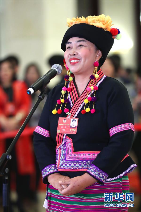 （兩會&middot;政協開幕）（10）全國政協委員接受采訪