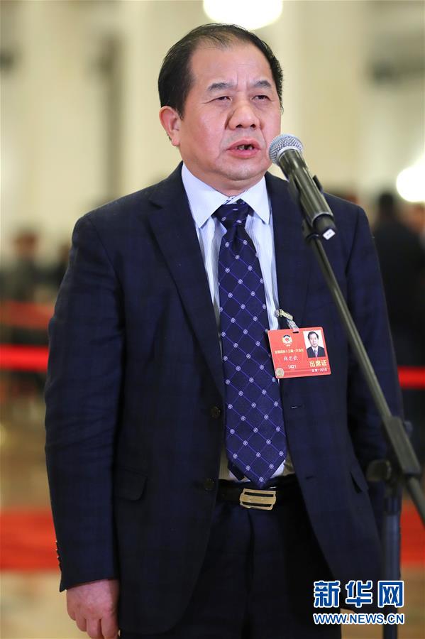 （兩會&middot;XHDW）（7）全國政協委員接受采訪