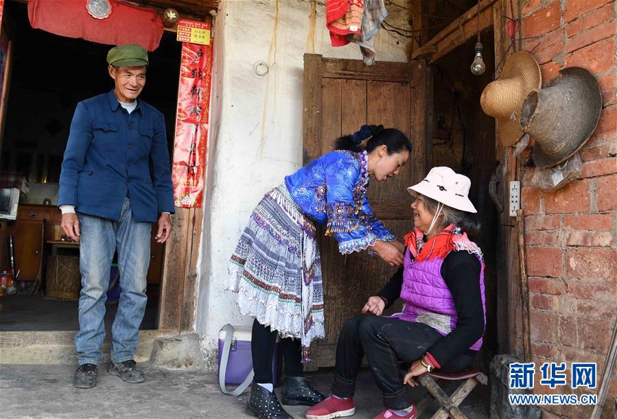 （兩會&middot;基層代表履職故事）（8）全國人大代表楊蓮英：為百姓健康保駕護航