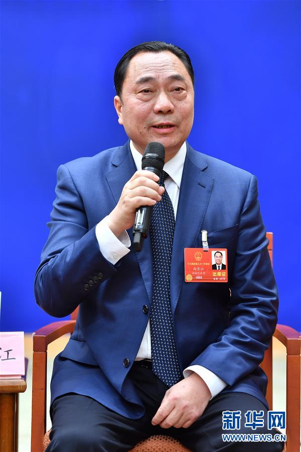 （兩會）（5）全國人大代表暢談脫貧攻堅工作經驗和實踐