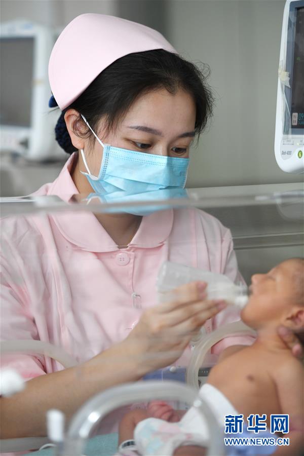 (圖文互動)(10)平靜而充滿力量——“中國網事·感動2018”年度網絡人物群像