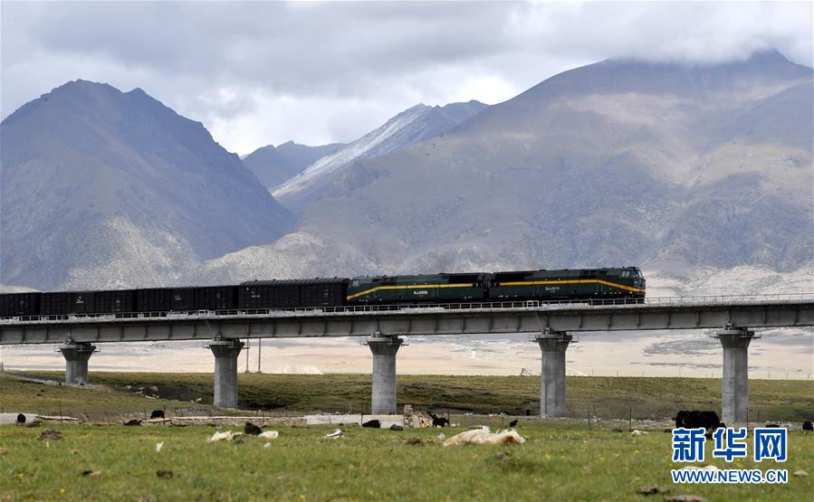 （壯麗七十年&middot;奮斗新時代&middot;圖文互動）（4）天路，讓世界屋脊不再遙遠