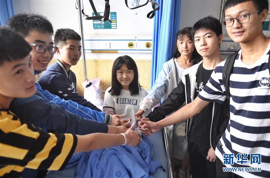 (圖文互動(dòng))(1)長寧地震獲救者李雨秦:走出傷痛 迎接新生