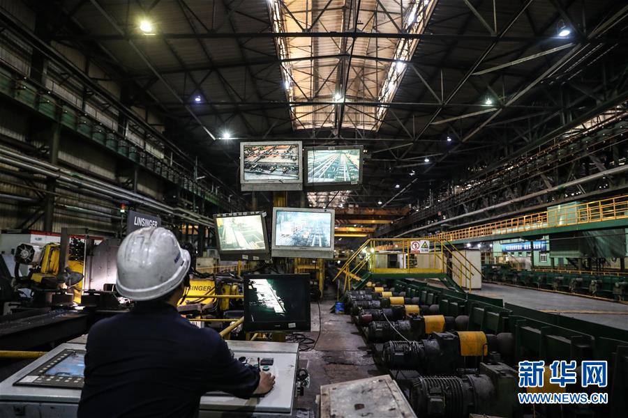 （新華全媒頭條&middot;圖文互動）（5）一曲壯麗的鋼鐵史詩&mdash;&mdash;鞍鋼與共和國風(fēng)雨同行70載實錄
