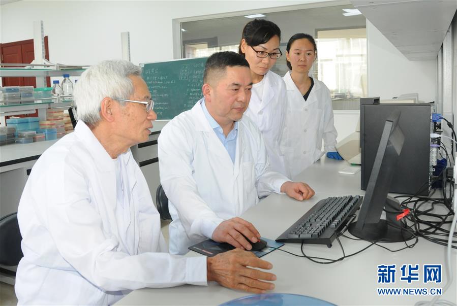 (愛國情 奮斗者·圖片互動)(1)張永平:像打造“中國芯”一樣打造“中國葵”