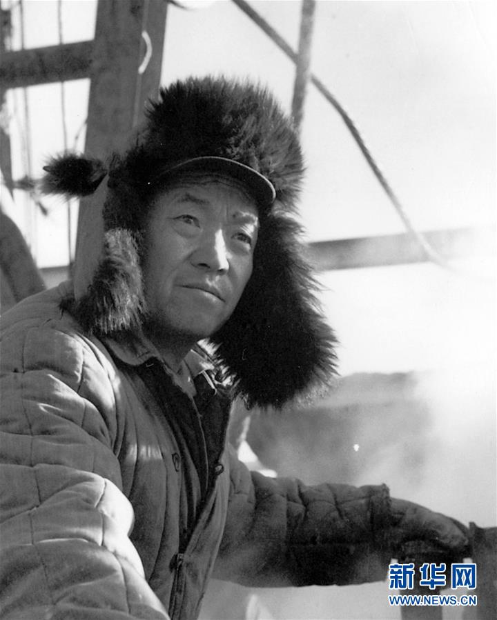 (新華全媒頭條·圖文互動(dòng))(2)百年油田正青春——記新時(shí)代大慶精神大慶人