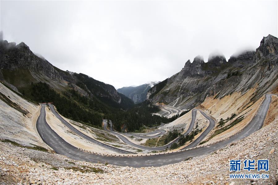 （新華全媒頭條&middot;決戰決勝脫貧攻堅&middot;圖文互動）（6）為了人與自然和諧共生&mdash;&mdash;云南&ldquo;三江并流&rdquo;地區決戰精準脫貧的&ldquo;生態畫卷&rdquo;