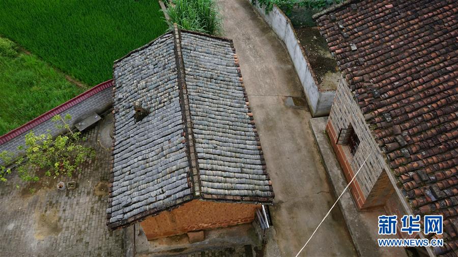 （新華全媒頭條&middot;圖文互動）（3）守望80年的土房 永恒不變的初心&mdash;&mdash;贛南蘇區曹承鳳家&ldquo;三棟房&rdquo;記事