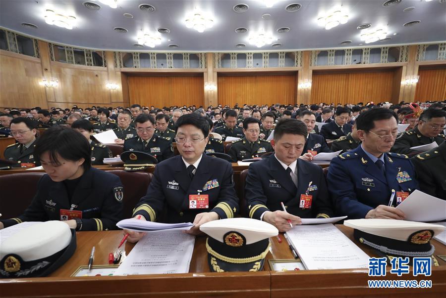 （兩會&middot;人大開幕&middot;XHDW）（9）十三屆全國人大二次會議在京開幕