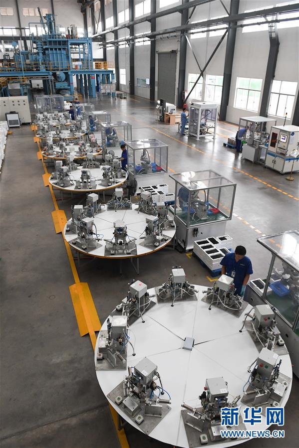 (新華全媒頭條·圖文互動)(8)創新,在復興的征程上——以習近平同志為核心的黨中央關心科技創新工作紀實