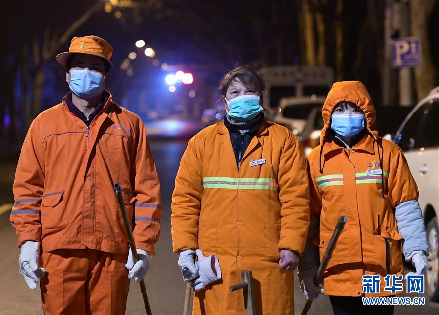 (新華全媒頭條)(11)非常“10+1”——武漢春節假期延長第一天掃描