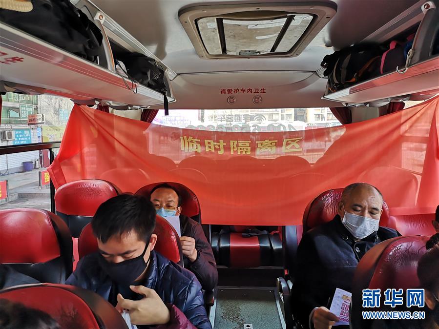 （做好六穩(wěn)工作 應(yīng)對復(fù)雜局面&middot;圖文互動）（2）四川：&ldquo;點(diǎn)對點(diǎn)、一站式&rdquo;送農(nóng)民工安全返崗