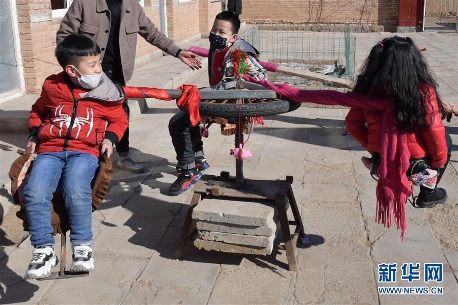 （圖文互動）&ldquo;宅&rdquo;出新境界！內蒙古一農民在家里造出游樂場