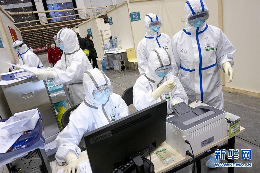 （新華全媒頭條&middot;圖文互動）（2）托舉生命的方舟&mdash;&mdash;方艙醫院建設記