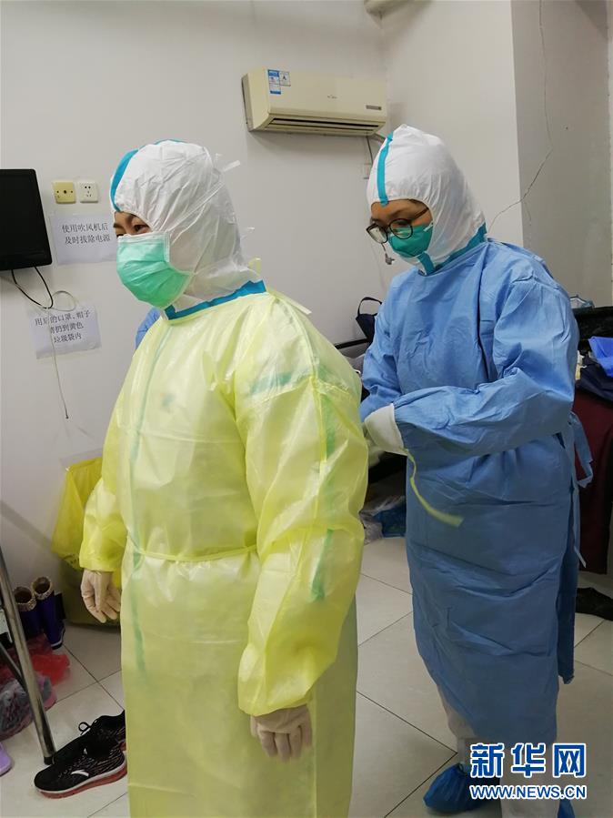 （一線抗疫群英譜&middot;圖文互動）（1）在武漢，我為白衣戰士&ldquo;鑄起鎧甲&rdquo;&mdash;&mdash;記天津市腫瘤醫院醫師路佳