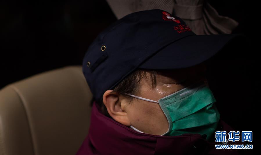 (新華全媒頭條·習近平致敬的戰“疫”英雄·武漢人民篇·圖文互動)(11)壯哉,大武漢——獻給英雄的武漢人民