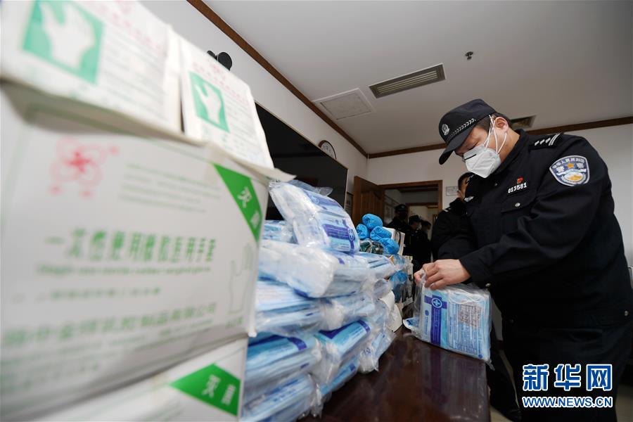 （聚焦疫情防控&middot;圖文互動(dòng)）（10）在戰(zhàn)&ldquo;疫&rdquo;大考中不斷進(jìn)步&mdash;&mdash;中國抗疫治理能力的生動(dòng)實(shí)踐