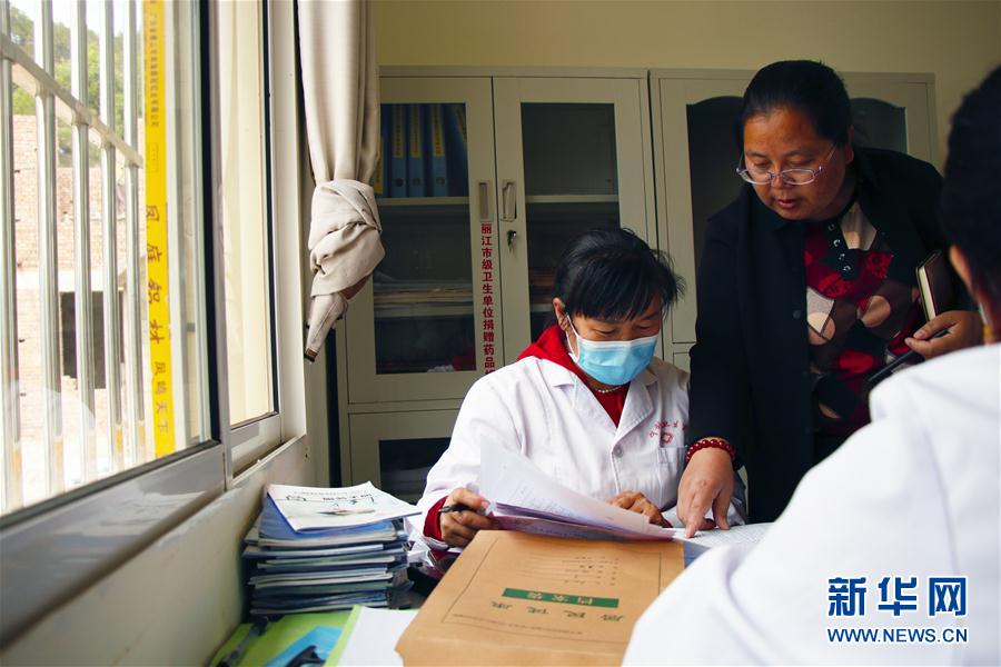 (代表委員履職·圖文互動)(5)為百姓健康奔走——全國人大代表胡阿羅履職記