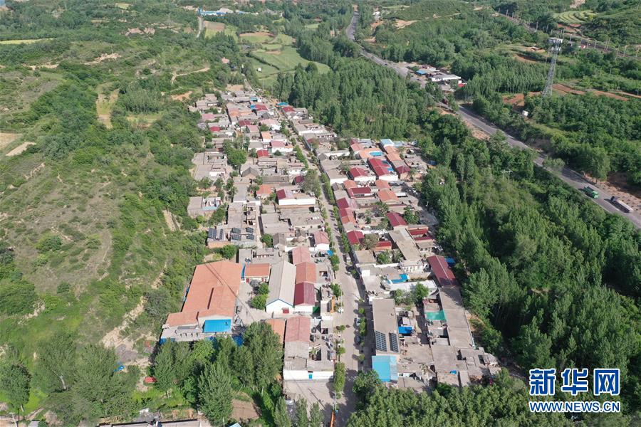 （決戰決勝脫貧攻堅&middot;圖文互動）（1）暮投石壕村