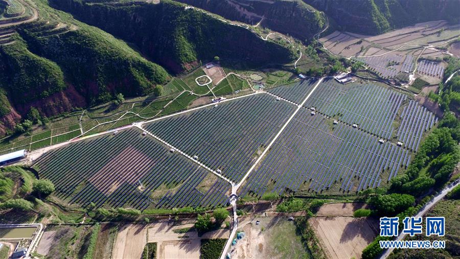 (決戰決勝脫貧攻堅·圖文互動)黃土高原上的“陽光存折”——山西光伏扶貧富民記