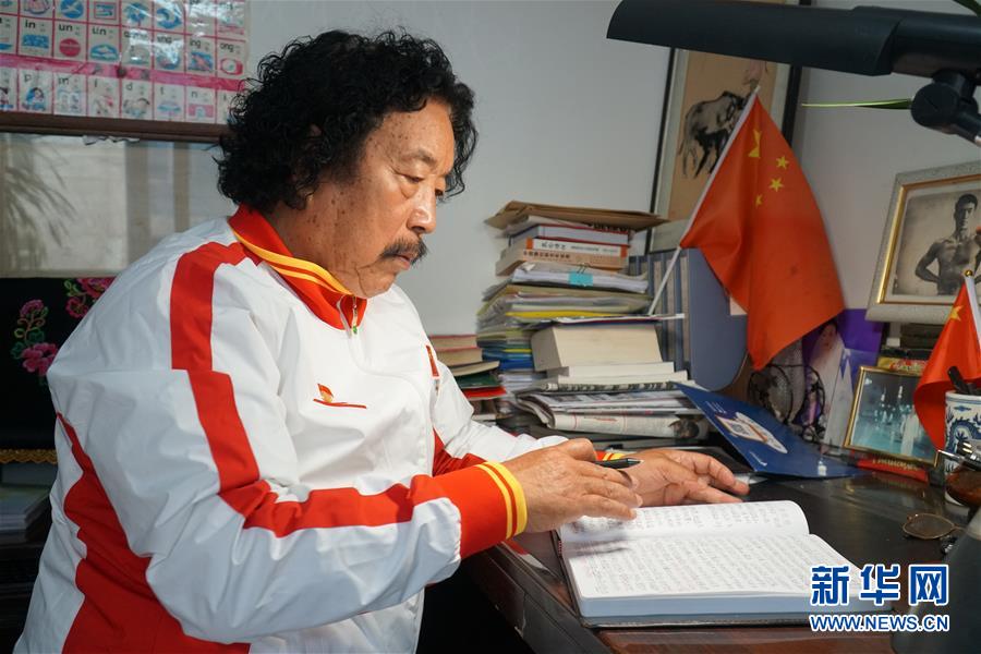 (抗疫中的真善美·圖文互動(dòng))75歲老人的戰(zhàn)“疫”正能量