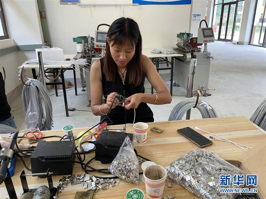 （新華全媒頭條&middot;聚焦&ldquo;三區(qū)三州&rdquo;脫貧攻堅(jiān)&middot;圖文互動(dòng)）（1）向深度貧困&ldquo;堡壘&rdquo;發(fā)起最后總攻&mdash;&mdash;寫在&ldquo;三區(qū)三州&rdquo;脫貧攻堅(jiān)關(guān)鍵時(shí)點(diǎn)