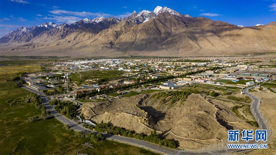 （新華全媒頭條&middot;圖文互動(dòng)）（2）飛吧，&ldquo;帕米爾雄鷹&rdquo;！