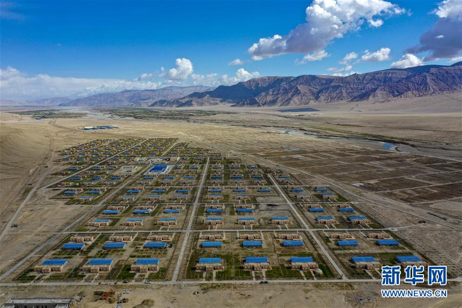 （新華全媒頭條&middot;圖文互動(dòng)）（8）飛吧，&ldquo;帕米爾雄鷹&rdquo;！