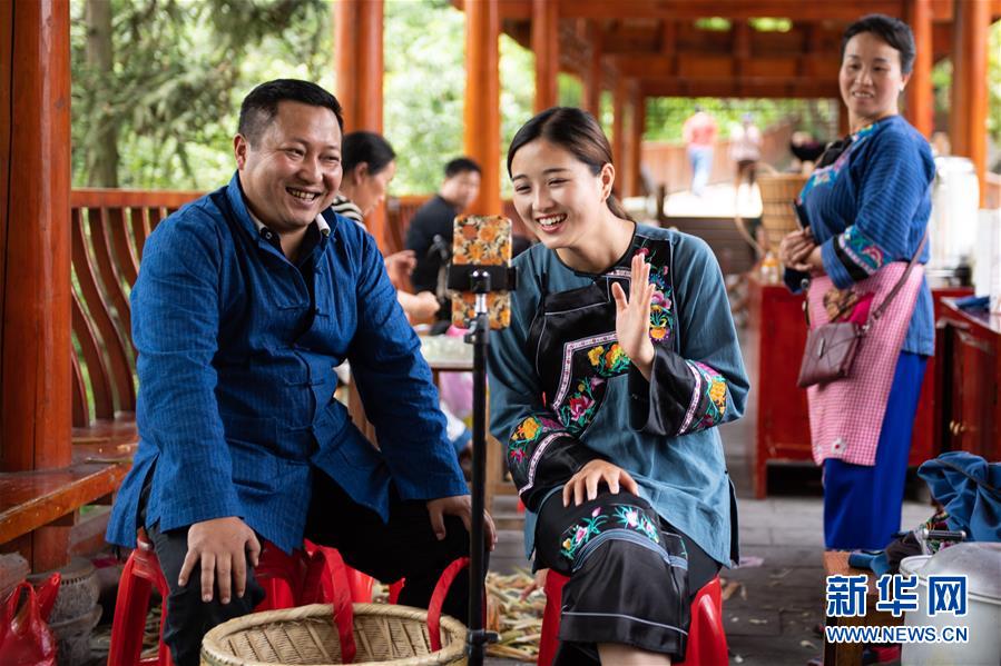 （新華全媒頭條&middot;圖文互動(dòng)）（1）砥礪復(fù)興之志 永葆赤子之心&mdash;&mdash;寫在中國(guó)共產(chǎn)黨成立99周年之際