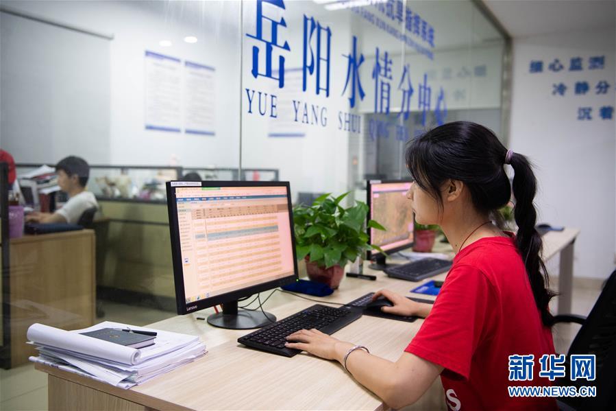 （防汛抗洪&middot;圖文互動）（6）在大堤上成長，為人民守護&mdash;&mdash;洪水中的青年&ldquo;生力軍&rdquo;