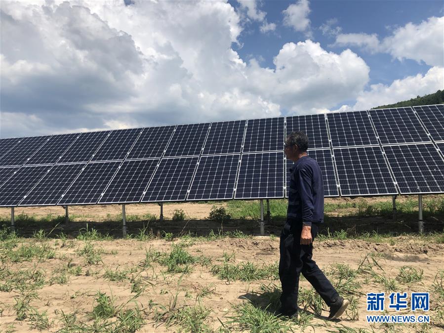 (決戰(zhàn)決勝脫貧攻堅(jiān)·圖文互動(dòng))(2)石頭縫里“種太陽”