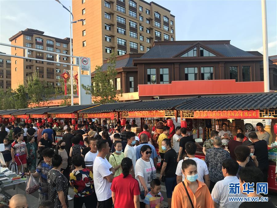 （決戰(zhàn)決勝脫貧攻堅(jiān)&middot;圖文互動(dòng)）（2）扶貧夜市讓小城&ldquo;煙火氣&rdquo;升騰&ldquo;致富味&rdquo;