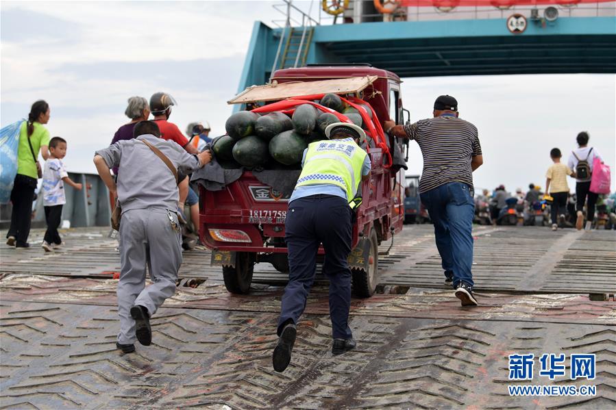 （新華全媒頭條&middot;圖文互動(dòng)）（3）百萬群眾大轉(zhuǎn)移&mdash;&mdash;抗洪搶險(xiǎn)救援直擊