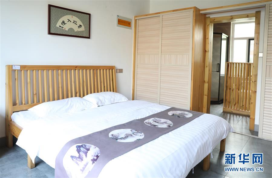 (新華全媒頭條·走向我們的小康生活·圖文互動(dòng))(9)“南大荒”變“稻蟹鄉(xiāng)”——資源枯竭型城市盤(pán)錦的鄉(xiāng)村振興之路