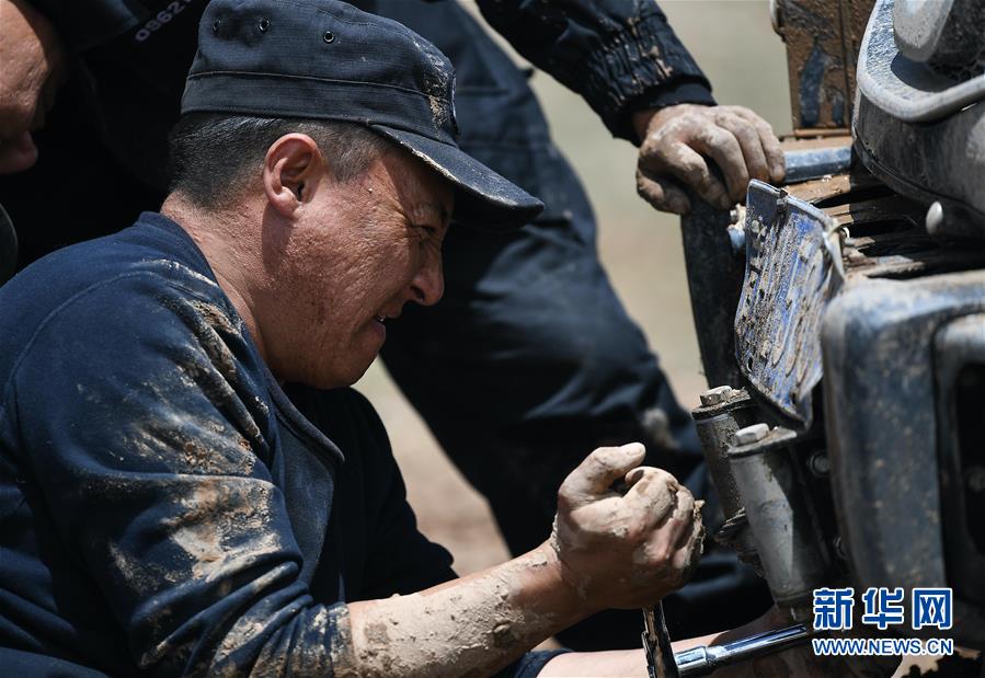 （圖文互動）（5）記者手記：可可西里，&ldquo;挪&rdquo;向&ldquo;藏羚羊大產房&rdquo;的14個半小時