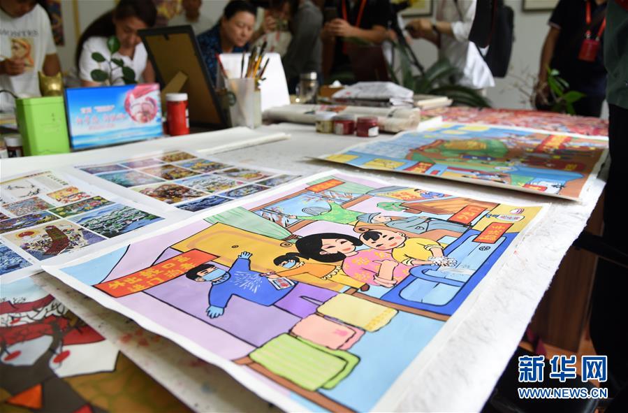 （走向我們的小康生活&middot;圖文互動）（4）放下鋤頭拿畫筆&mdash;&mdash;山東青州農民畫繪出美好新生活