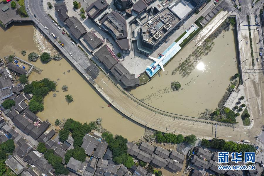 (防汛抗洪)(1)重慶磁器口古鎮(zhèn)開展災(zāi)后恢復(fù)工作