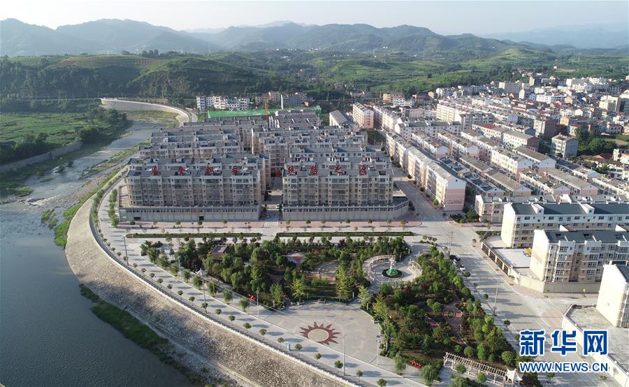 （走向我們的小康生活&middot;圖文互動）（1）&ldquo;樓上過日子，樓下賺票子&rdquo;&mdash;&mdash;來自陜西安康的易地扶貧搬遷一線觀察