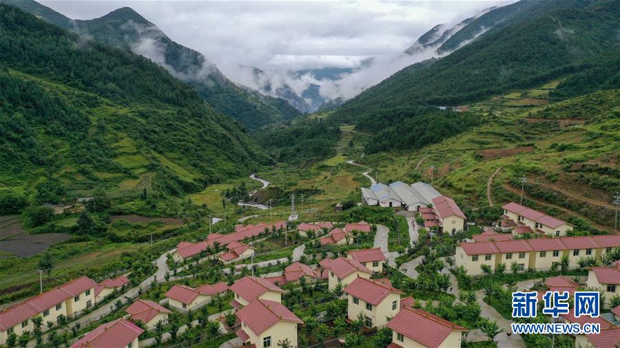 （決戰決勝脫貧攻堅&middot;督戰未摘帽貧困縣&middot;圖文互動）（2）12000多個&ldquo;火種&rdquo;點亮大涼山